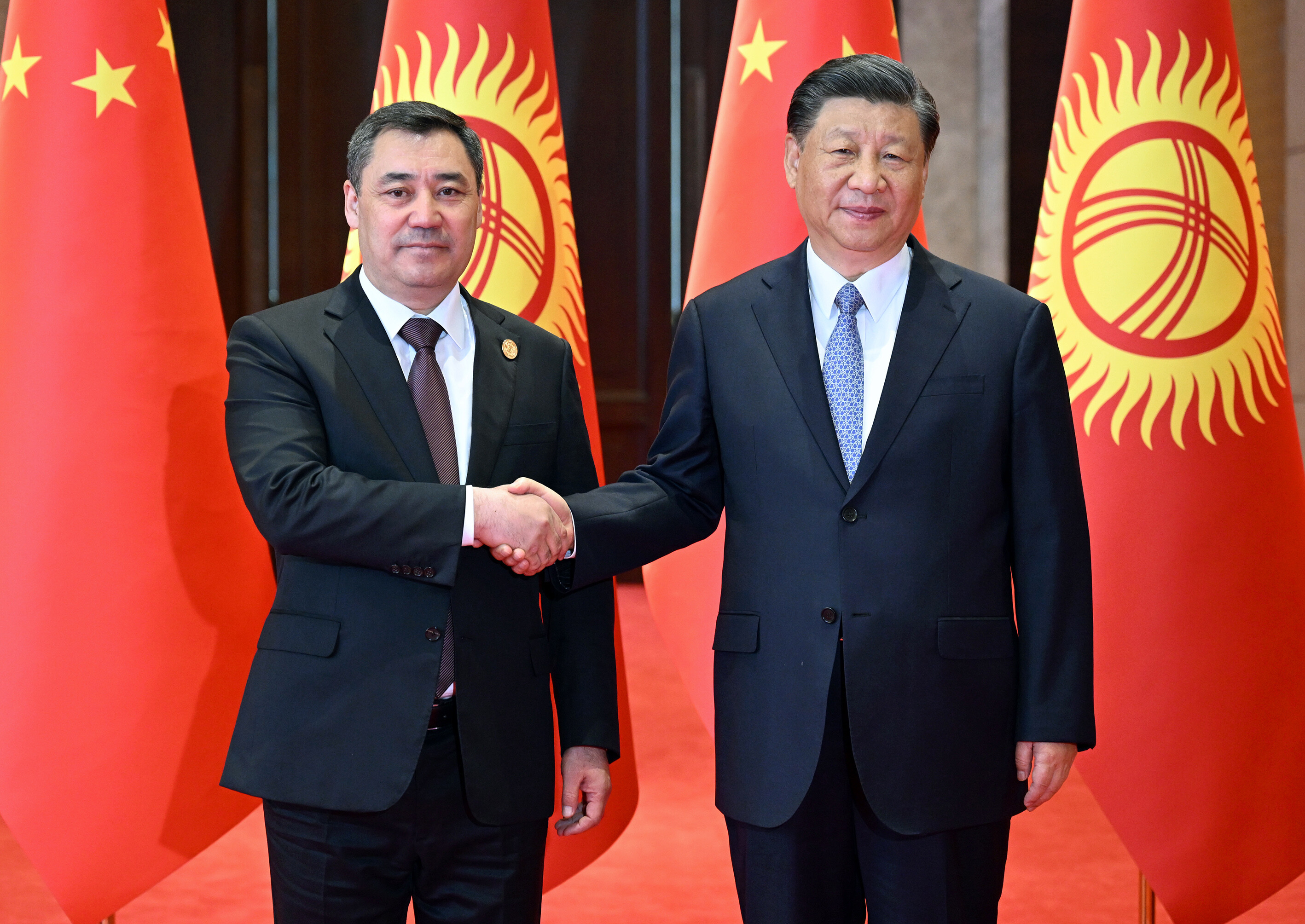 президент киргизии садыр жапаров